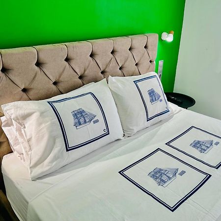 Casa Verde Di Giorgio 10 Mins Walk From Piraeus Port エクステリア 写真