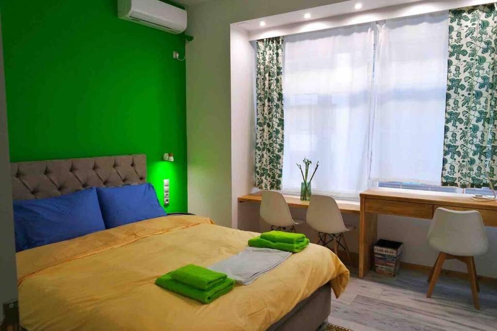 Casa Verde Di Giorgio 10 Mins Walk From Piraeus Port エクステリア 写真