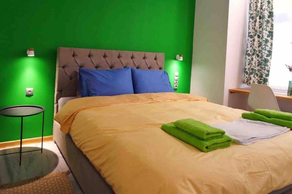 Casa Verde Di Giorgio 10 Mins Walk From Piraeus Port エクステリア 写真