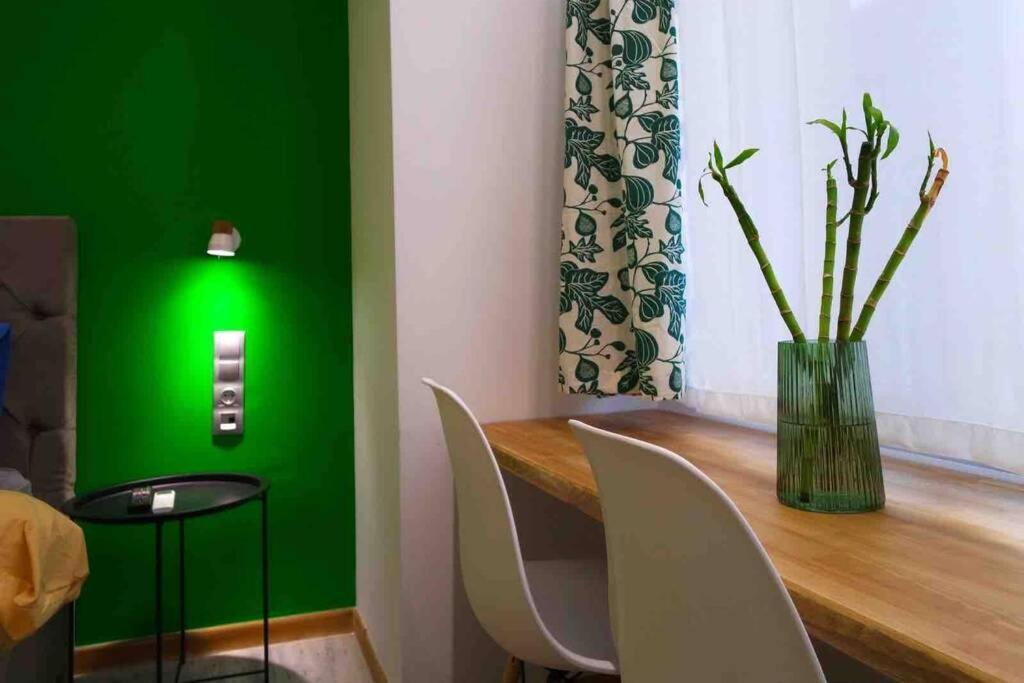 Casa Verde Di Giorgio 10 Mins Walk From Piraeus Port エクステリア 写真